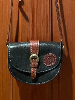 Vintage Peruzzi Black Leather Cross-body Small Purse